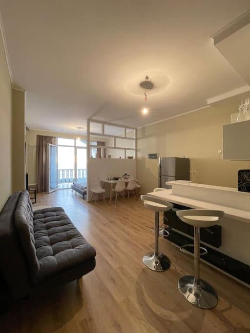 Sea View Studio Apartment In Gonio-Kvariati Bagian luar foto